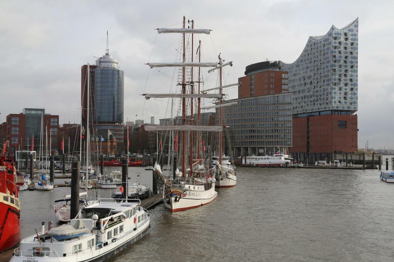 Segelschiff Loth Lorien Hotel ฮัมบูร์ก ภายนอก รูปภาพ