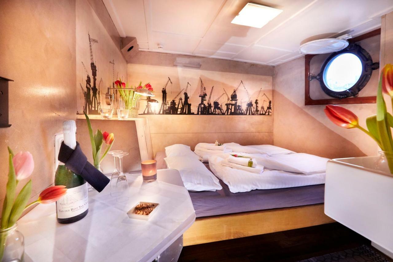 Segelschiff Loth Lorien Hotel ฮัมบูร์ก ภายนอก รูปภาพ