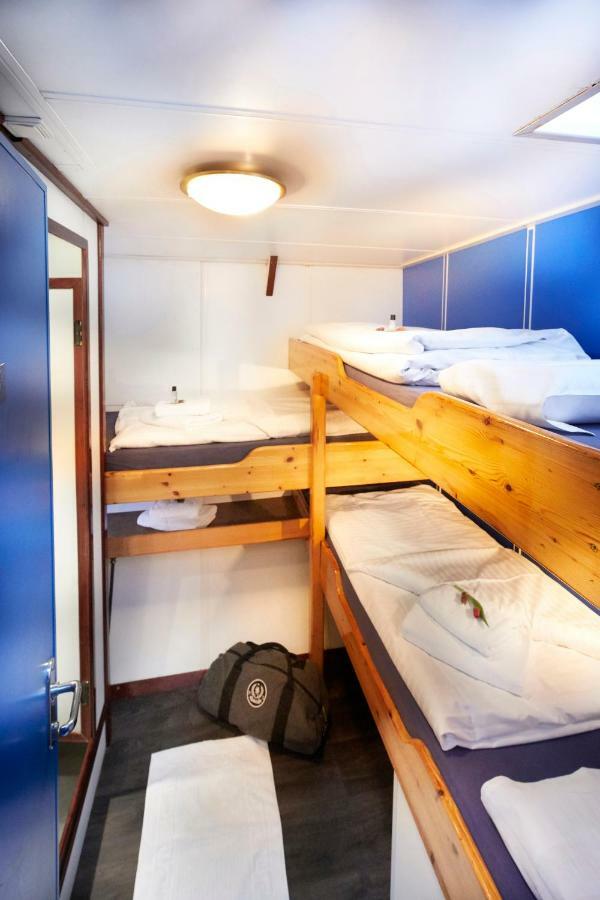 Segelschiff Loth Lorien Hotel ฮัมบูร์ก ภายนอก รูปภาพ