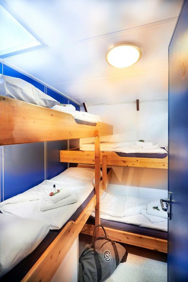 Segelschiff Loth Lorien Hotel ฮัมบูร์ก ภายนอก รูปภาพ